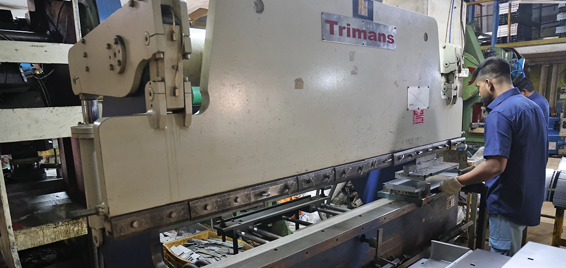 Press brake machine for metal bending and forming operations